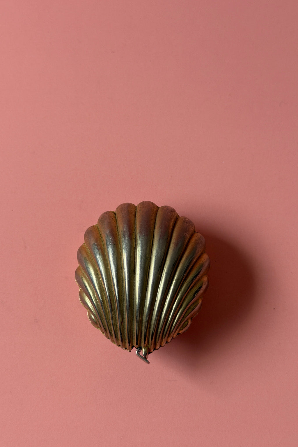 .017 Vintage Seashell Measuring Tape