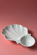 .011 Vintage White Shell Serving Dish