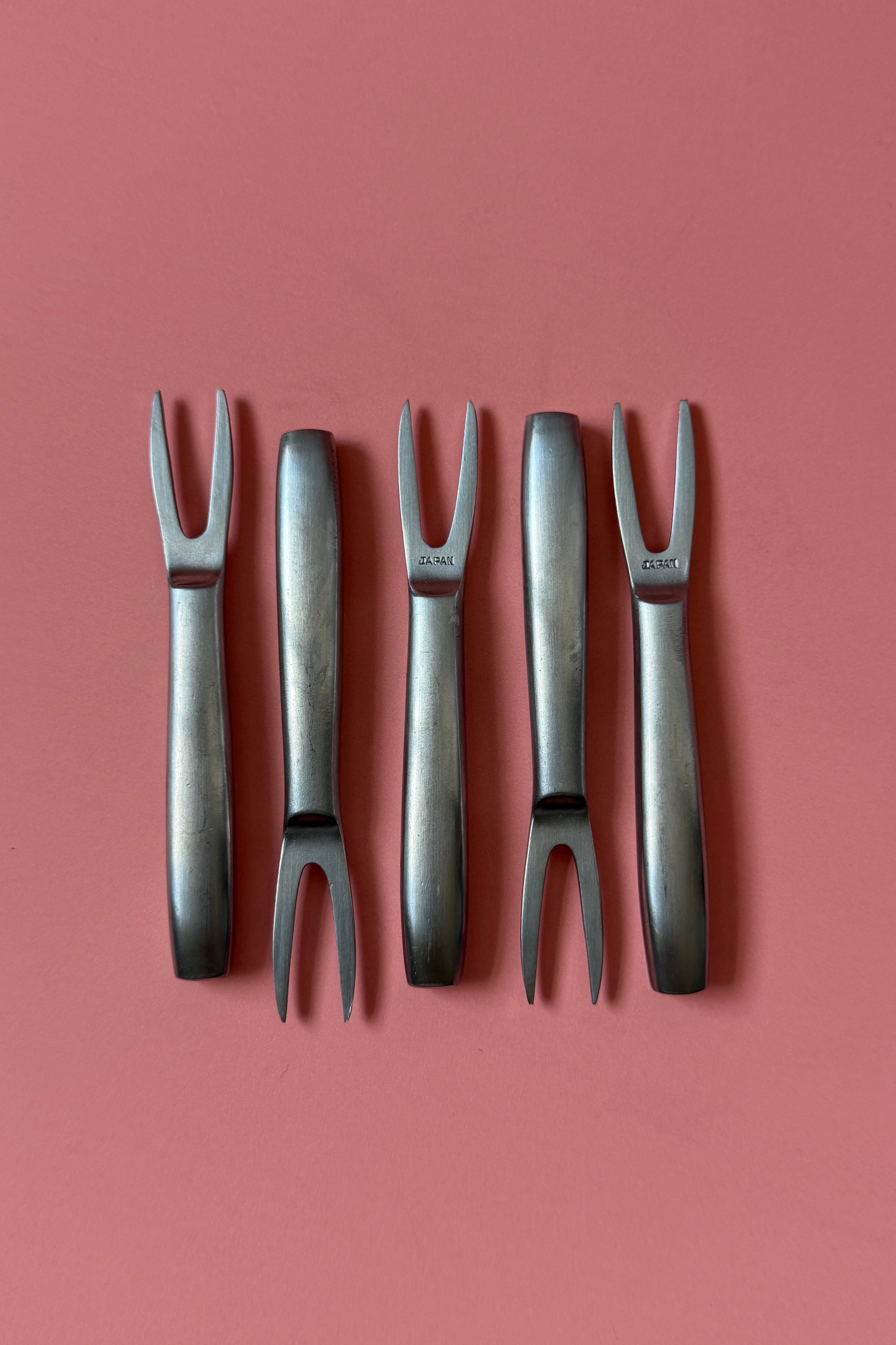 .005 Vintage Appetizer Forks Set (5)