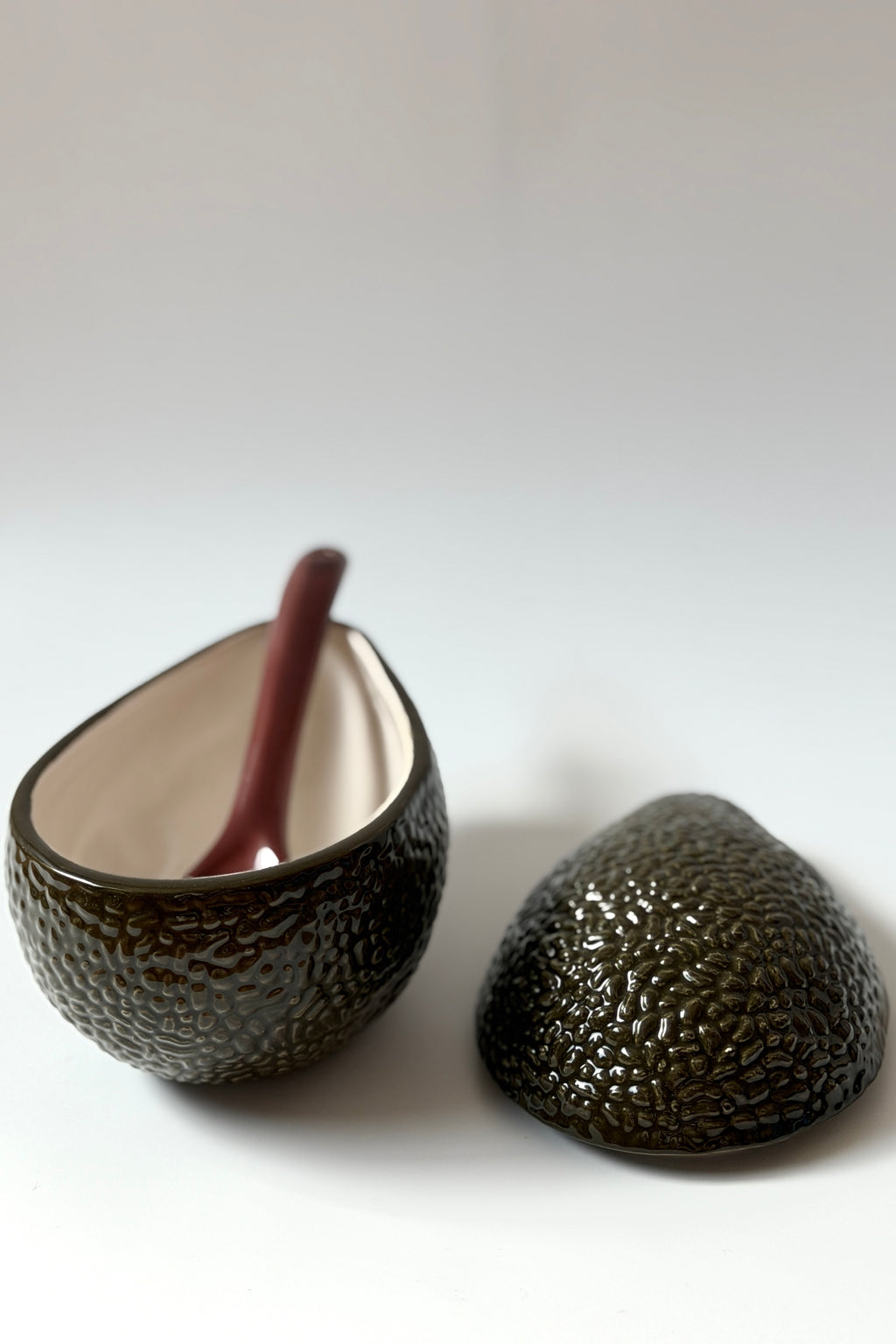 .016 Vintage Ceramic Avocado + Pepper Serving bowls