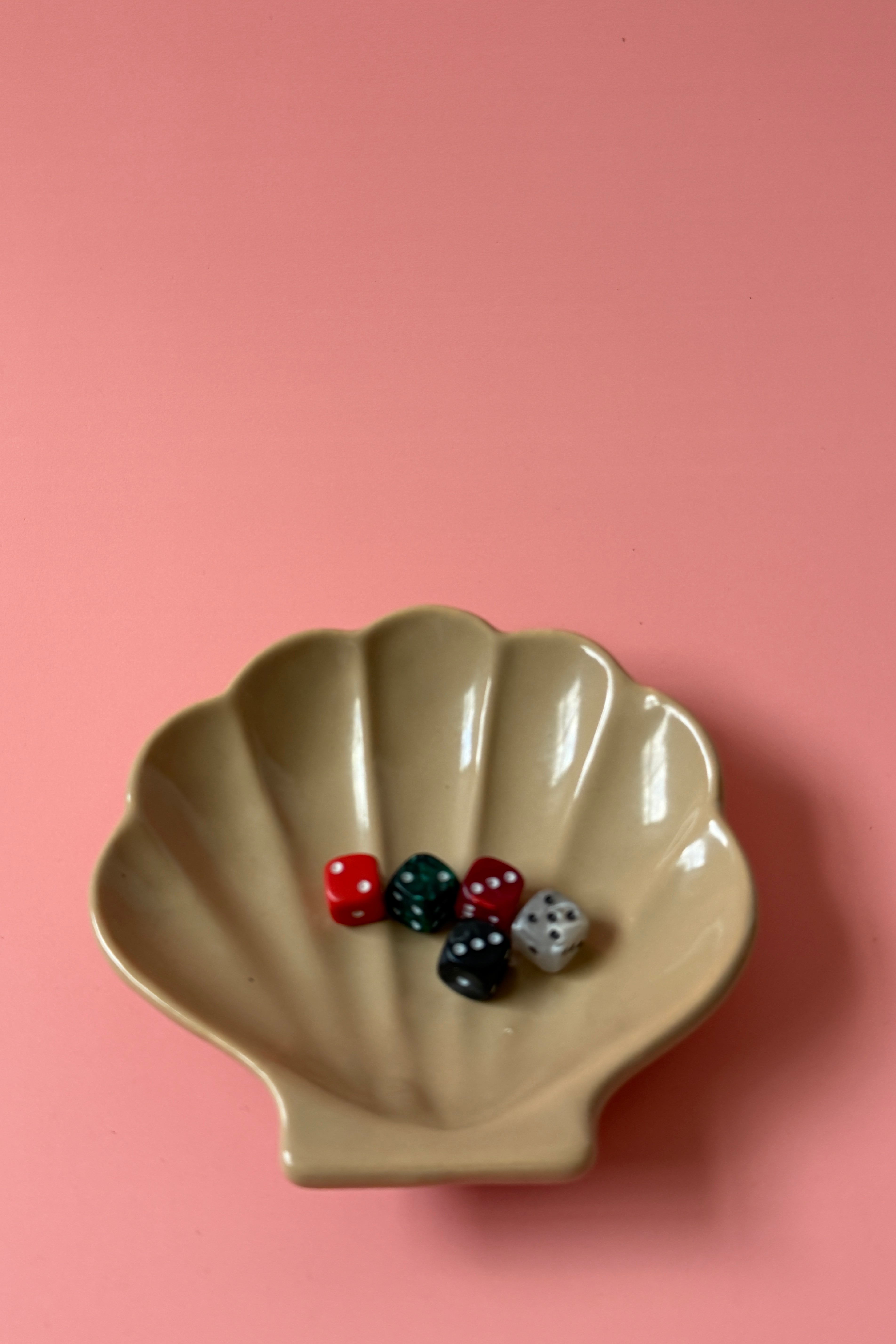 .015 Vintage 80's Shell Trinket Dish